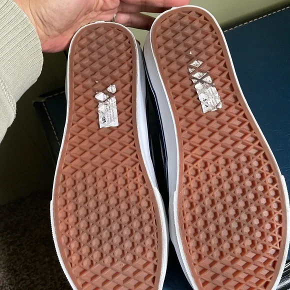 Vans “Sample Not For Resale” Men's High-Top Sneakers - Green and White Sz 9 - Picture 5 of 8